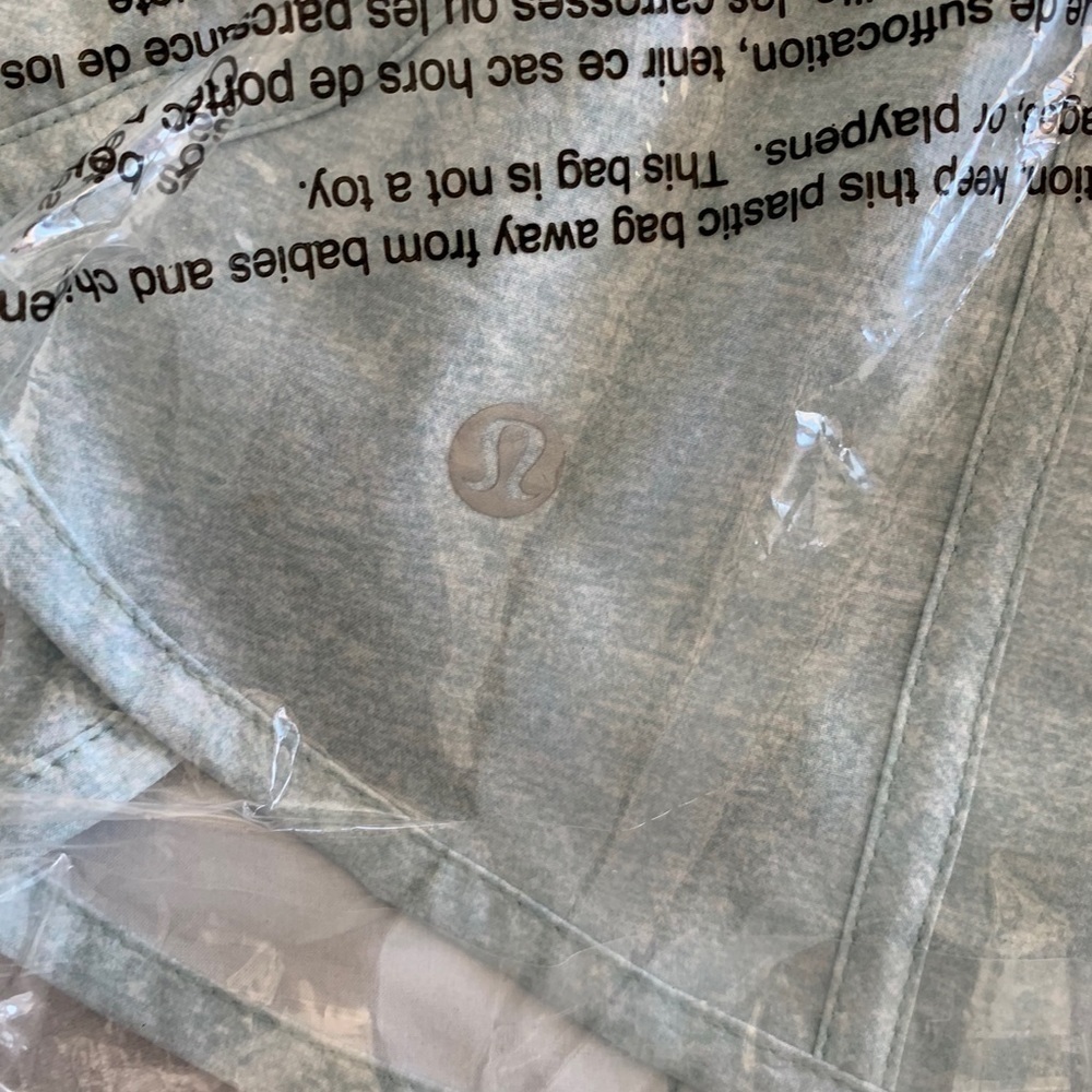 Lululemon Tracker Short V 4” - Picture 9 of 9